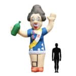 Sarah met wijnfles 4 meter opblaaspop huren