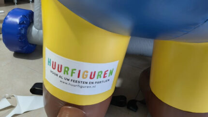 Sarah met Rollator Huurfiguren logo